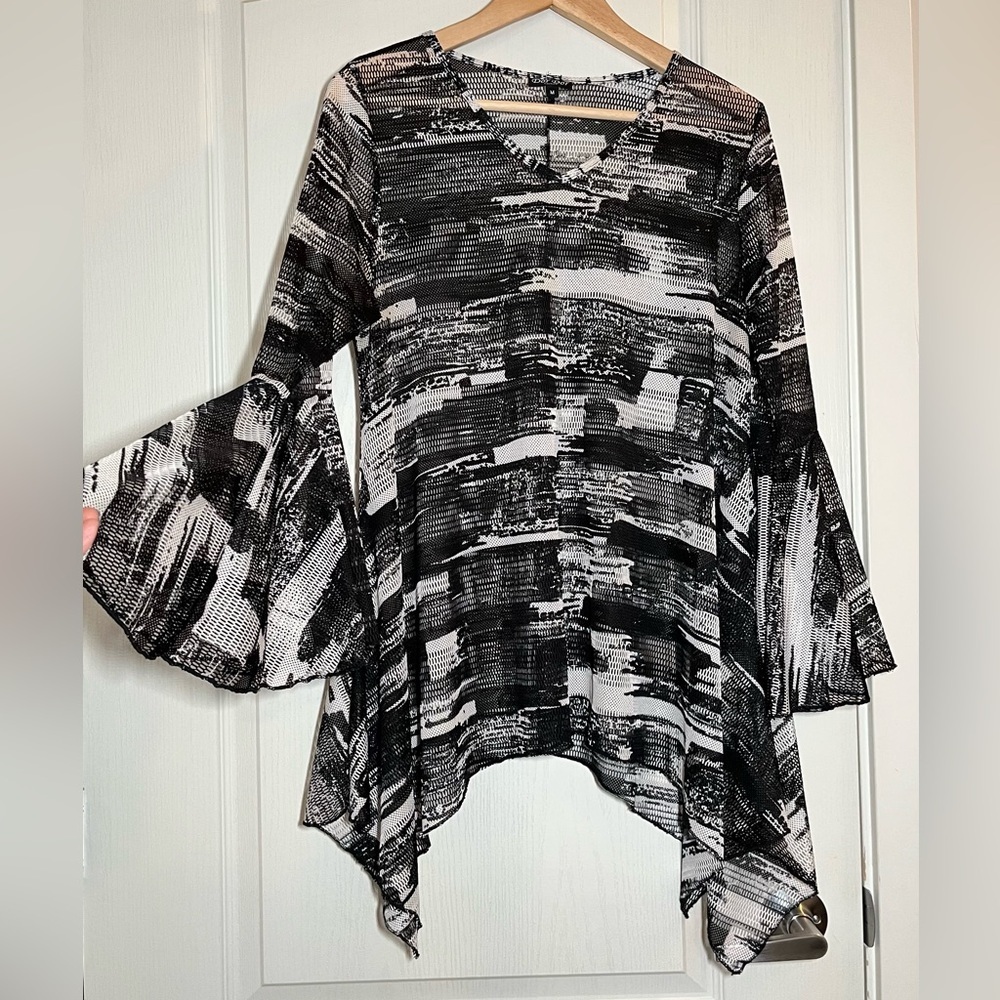 Dor Dor Couture B&W Mesh Bell Sleeve Tunic Top Size M Whimsigoth Cover Up Boho